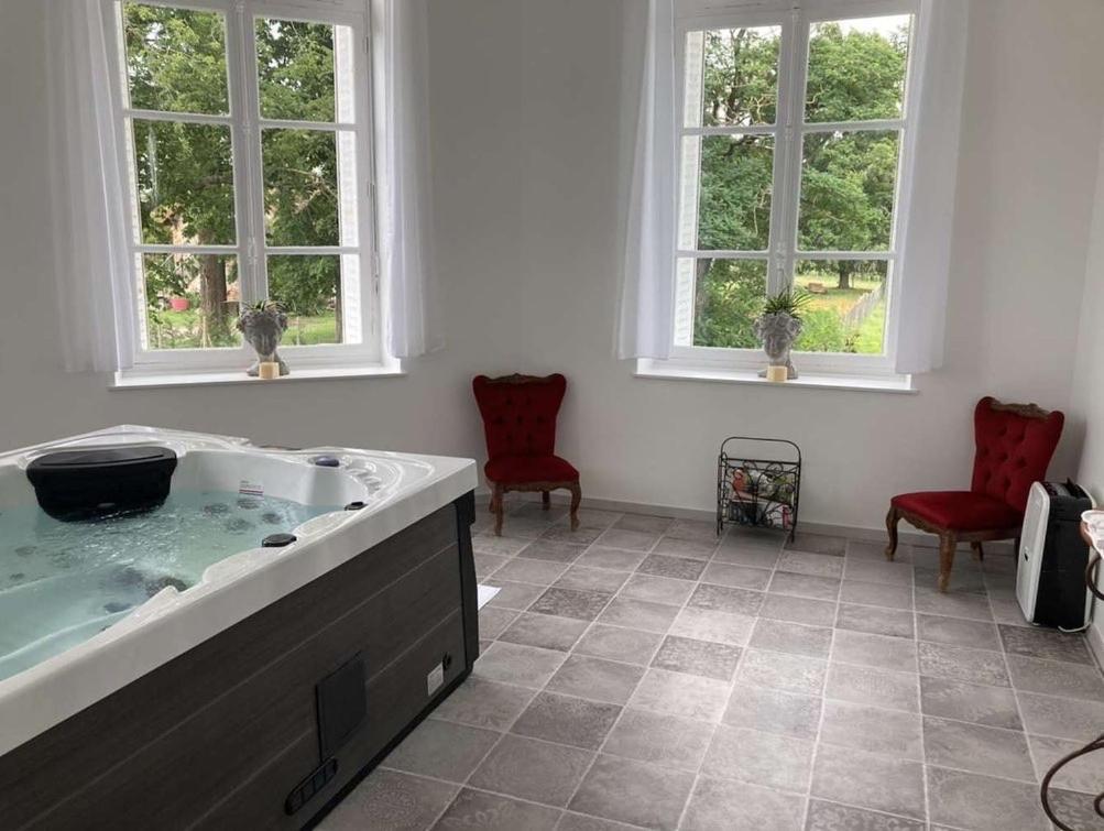 Chambre Romantique Dans Le Chateau De La Bouchatte Chazemais Екстер'єр фото